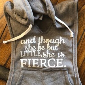 Sleeveless workout hoodie size small